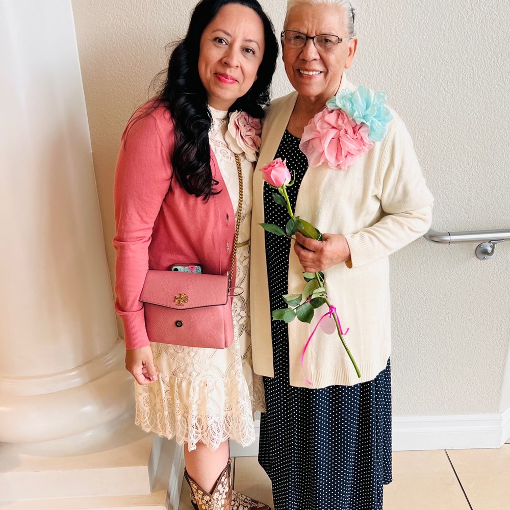 Meet your Posher, Monica